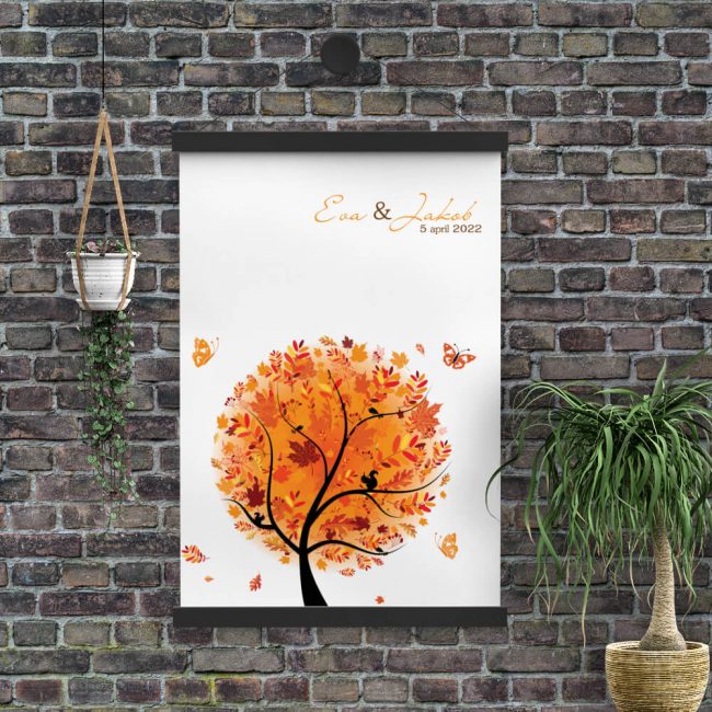 Poster Herfst is een eenvoudig ontwerp met een prachtige boom in herfsttinten en daarboven de namen en de trouwdatum.