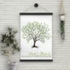Poster Vingerboom is ontwikkeld als alternatief gastenboek voor bijv. op de receptie. Elke gast zet een vingerafdruk als blad aan de boom.
